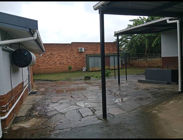 4 BEDROOM HOUSE FOR SALE IN NEWHOLME